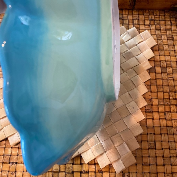 Laurie Gates Lrg Kelley Floral Figural Bowl🩵 - Picture 3 of 5